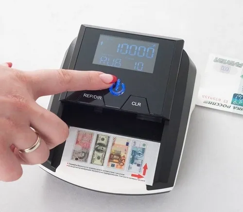Mercury D20 поставляется с LCD и LED-индикацией: прошивки для таких моделей будут разными